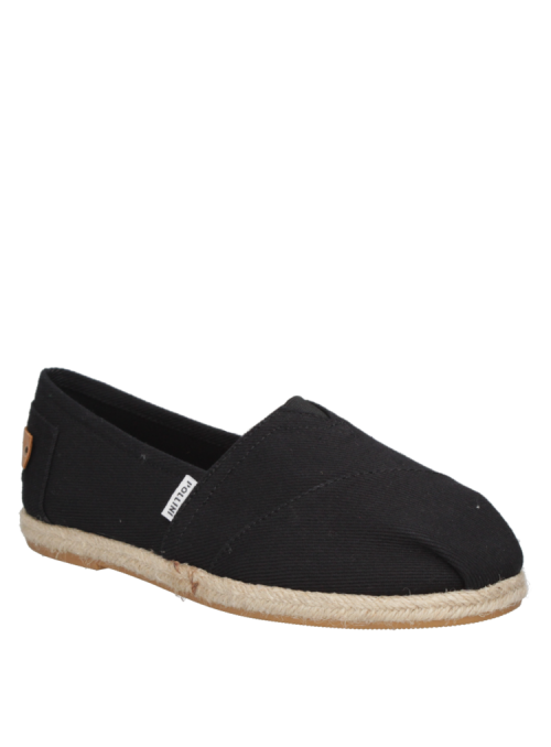 Alpargata negra de mujer estilo informal, ideal para el verano.