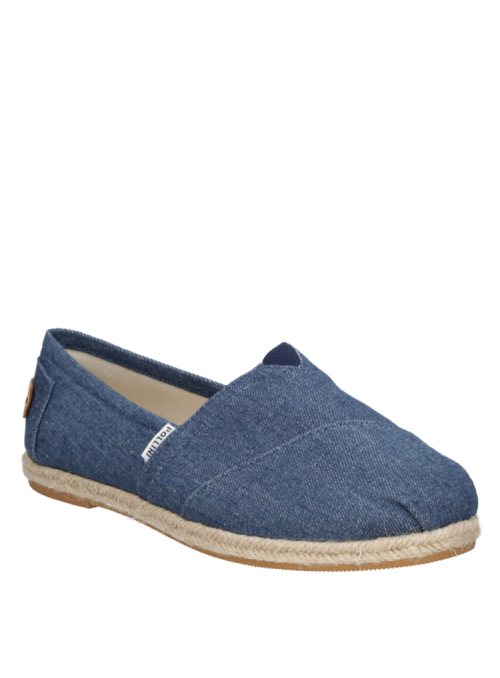 Alpargata de mujer en color dark denim, estilo informal para verano.