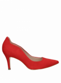 Zapato de cuero rojo para mujer, diseño sofisticado con taco aguja que realza la figura.