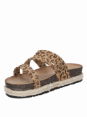 Sandalia de mujer animal print, estilo informal, sintética, con taco plano de 3.8 cm y punta abierta.