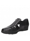 Sandalia de cuero negro para mujer, ideal para uso diario y confort.