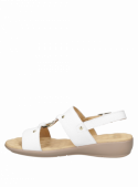 Sandalia de cuero blanco, diseño cómodo y fresco para el verano, ideal para uso prolongado.