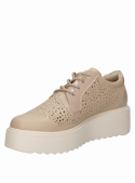 zapatilla de cuero beige para mujer de estilo informal con diseño moderno y taco plano de 5 cm