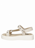 Sandalia de cuero blanco para mujer, diseño casual, taco plano de 4 cm, perfecta para parque o playa.