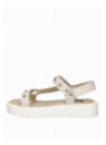 Sandalia de cuero blanco para mujer, diseño casual, taco plano de 4 cm, perfecta para parque o playa.