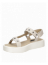 Sandalia blanca de cuero para mujer, estilo casual con taco plano y punta abierta, ideal para el verano.