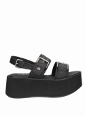 Sandalia de cuero negro para mujer, diseño vanguardista, perfecta para verano.