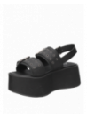 Sandalia negra de cuero para mujer, estilo informal, con taco plano de 7 cm y punta abierta.