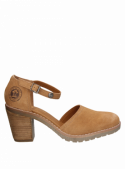 Sandalia camel de cuero, diseño casual para mujer, adecuada para estar en casa.