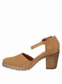 Sandalia camel de cuero con taco bloque de 7.9 cm, perfecta para paseos en el parque.