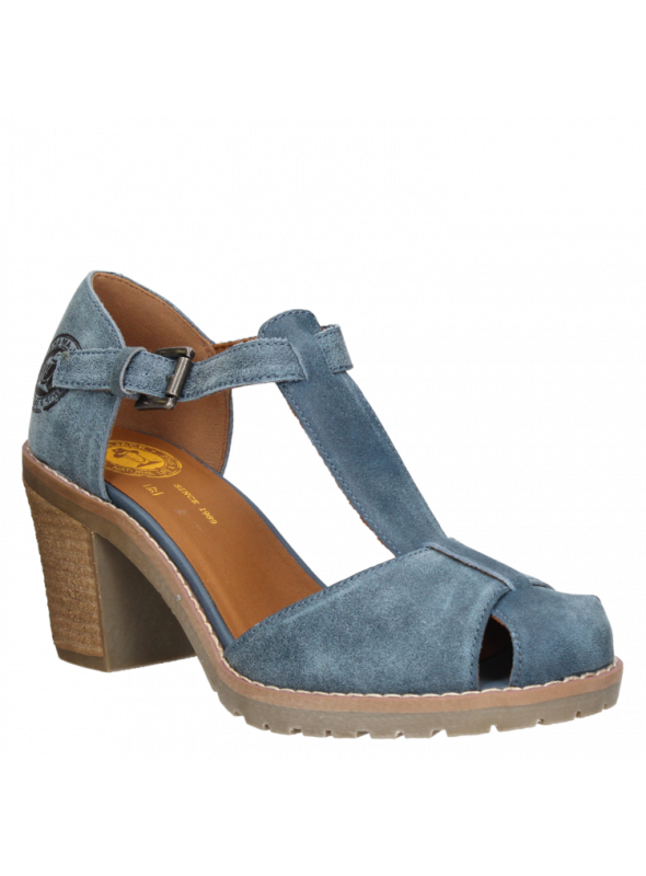 Sandalia azul de cuero para mujer, ideal con pantalones de lino. Comodidad y estilo todo el día.