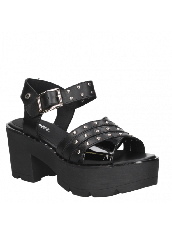 Sandalia beige de cuero para mujer, estilo casual con taco bloque de 8 cm y punta abierta.