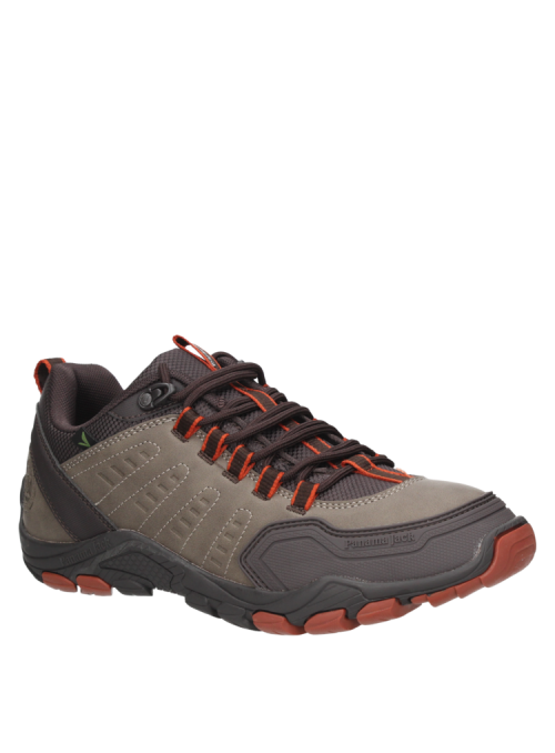 Zapatilla taupe de hombre estilo outdoor con taco plano y punta redonda, ideal para actividades diarias.