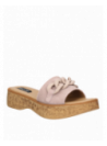 Calzado casual de cuero rosado para mujer, con plataforma de corcho y diseño chic de cadena sobre la tira ancha.