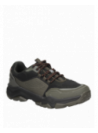 Calzado verde para hombre, mezcla de textil y sintético, ideal para actividades al aire libre.