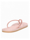 Calzado casual femenino en PVC, cómodo y fresco para días de verano.