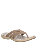 Sandalia casual camel de cuero para mujer, ideal para verano al aire libre.