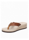 Sandalia café casual de mujer con taco cuña de 4.3 cm, ideal para verano.