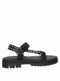 Sandalia Zappa negra de cuero, diseño irreverente con tachas.