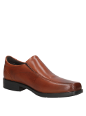 Zapato camel de vestir para hombre con punta cuadrada y taco plano de 2 cm.