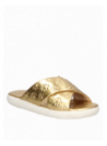 Sandalia dorada de cuero con acabados premium y diseño moderno.