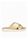 Elegante sandalia dorada de cuero, perfecta para un look sofisticado.
