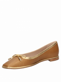 Zapato camel de cuero para mujer, estilo casual, con taco bloque y punta cuadrada, ideal para eventos formales.