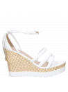 Sandalia blanca de cuero para mujer, estilo casual, con taco cuña de 10.5 cm y punta abierta.