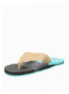 Sandalia multicolor de cuero para hombre, estilo casual con suela suave y taco plano.
