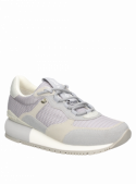 Zapatilla urbana gris para mujer, ideal para actividades urbanas.