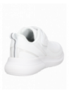 Zapatilla blanca para niño, perfecta para un estilo de vida activo, con lengüeta en el talón para fácil colocación.