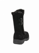 Bota casual negra con hebillas laterales ajustables, combinable con jeans o leggings para un estilo desenfadado.