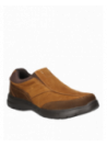 Calzado casual masculino color café, cuero gamuzado, sin cordones, cómodo para caminar y reuniones informales.