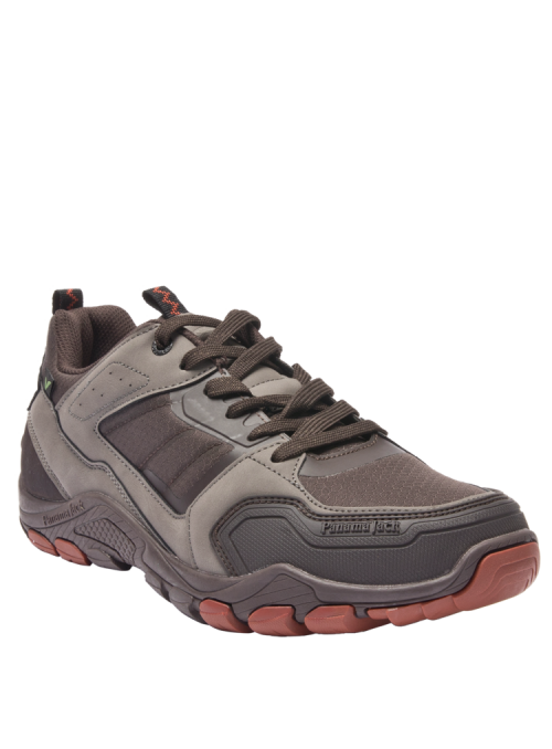 zapatilla taupe casual para hombre con textura entretejida, costuras visibles y paneles de caucho para mayor soporte.