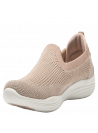 zapatilla taupe de mujer, estilo casual, mezcla de cuero y textil, comodidad y diseño juvenil.