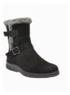 Calzado de cuero gamuzado negro para mujer, con borde afelpado que ofrece calidez y comodidad en días fríos.