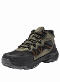 Botín outdoor verde, recomendado para caminatas y salidas a la montaña, con diseño funcional y duradero.
