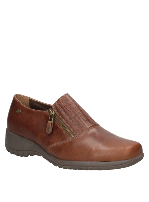 Cuero café en diseño casual con banda elástica, ideal para un estilo urbano y reuniones informales.