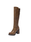 Bota de cuero café para mujer, multifuncional y estilizada, combina moda y funcionalidad con diseño elegante.