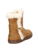 Bota camel infantil con adorno de tira lateral y estilo acogedor, combinable con jeans o vestidos.