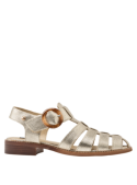 Sandalia de cuero dorado para mujer, estilo casual, con taco plano y punta redonda.