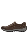 Calzado casual de cuero café para hombre, mocasín sin cordones, ideal para un look urbano y cómodo en salidas informales.