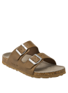 Calzado casual camel de cuero para mujer, versátil para salidas informales y paseos al aire libre.