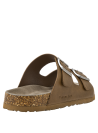 Sandalia casual de cuero camel con hebillas metálicas, perfecta para combinar con jeans o vestidos ligeros.