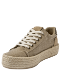 zapatilla casual para mujer en tono taupe, perfecta para aventuras urbanas y outdoor.