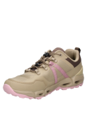 Zapatilla de trail running beige para mujer, robusta y con suela gruesa, ideal para actividades al aire libre.