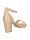 Sandalia estilo minimalista chic, detalles decorativos que añaden glamour, adecuada para fiestas o eventos sociales formales.