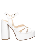 Sandalia de cuero blanco para mujer, ideal para eventos veraniegos, con diseño exótico y plataforma alta.