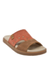 Calzado de cuero naranja para mujer con diseño minimalista, ideal para combinar con jeans o vestidos ligeros.