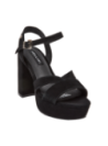 Sandalia negra de cuero con tiras cruzadas, ideal para eventos formales o semi-formales.